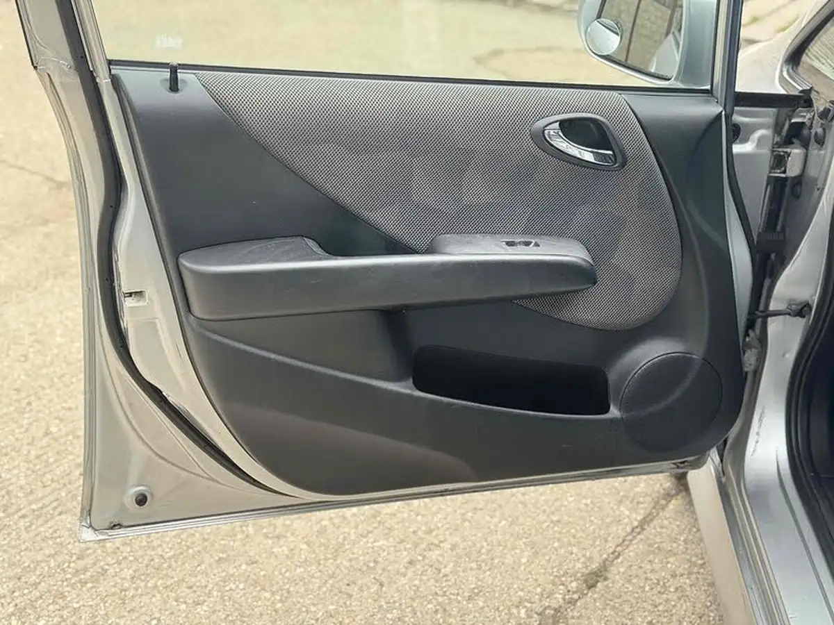 2007-honda-jazz-14-sport-cvt-7-big-30