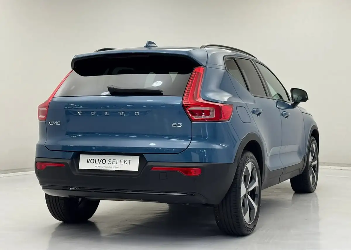 2024-volvo-xc40-20-b3-plus-big-12