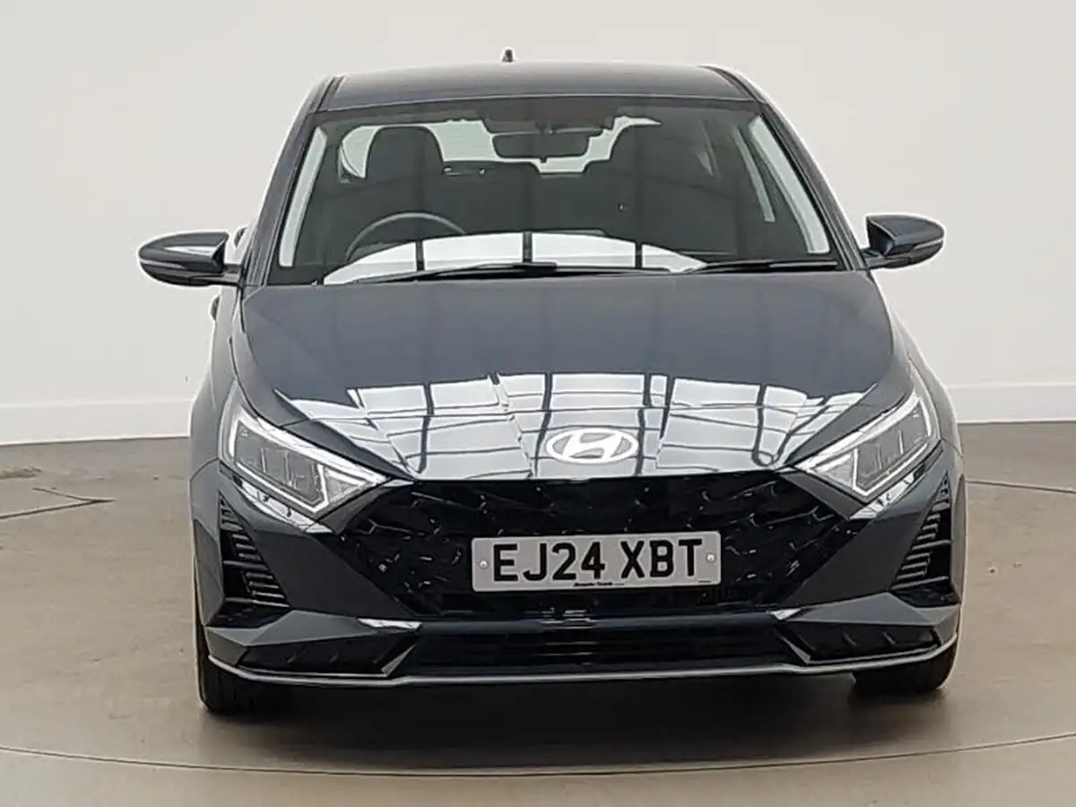 2024-hyundai-i20-10-t-gdi-advance-dct-big-11