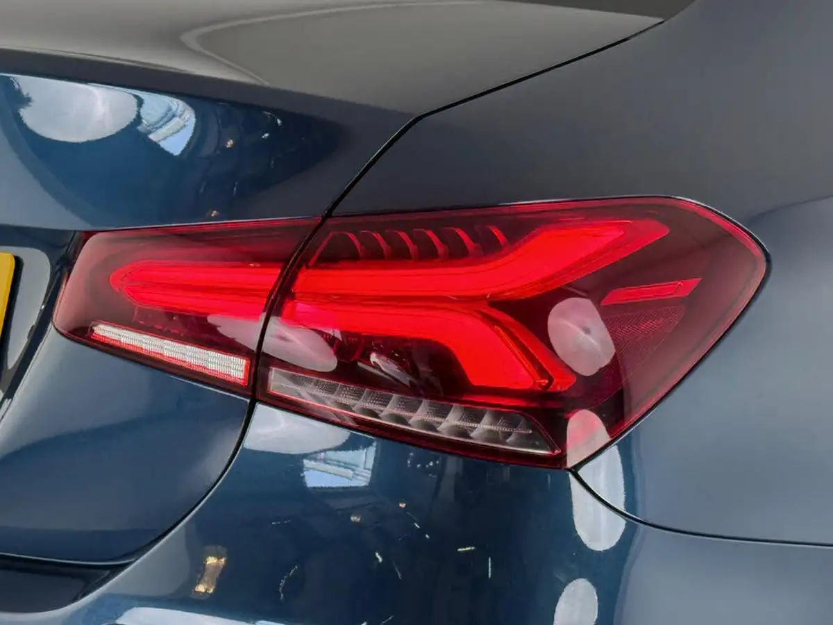 2020-mercedes-benz-a-class-13-a200-sport-executive-saloon-4d-7g-dct-big-10