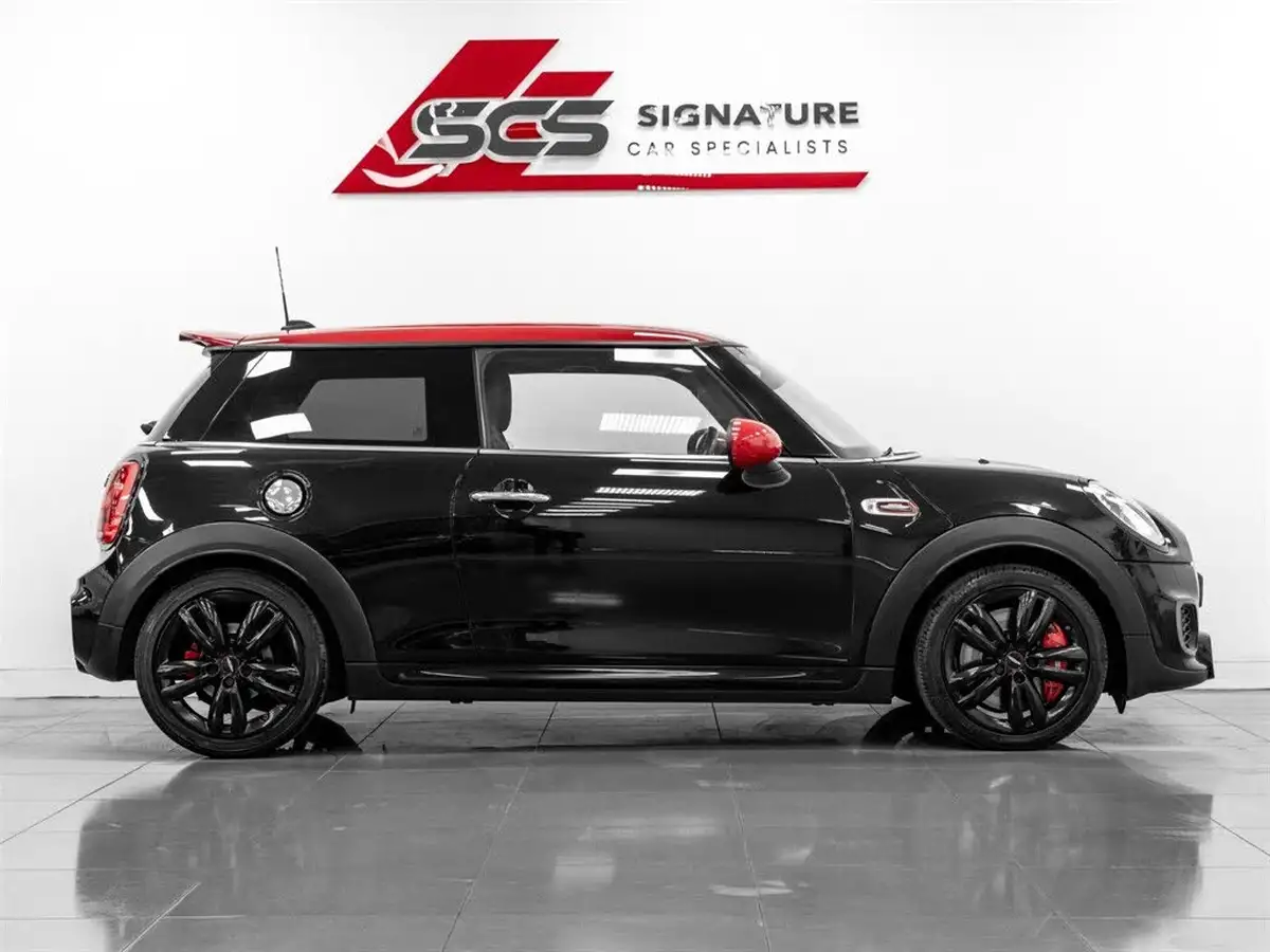 2016-mini-cooper-20-cooper-jcw-big-9