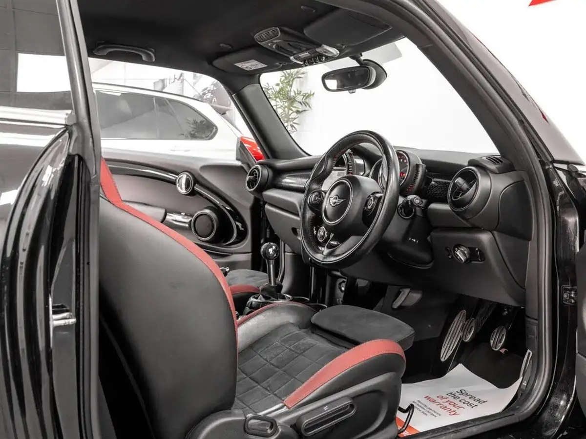 2016-mini-cooper-20-cooper-jcw-big-13