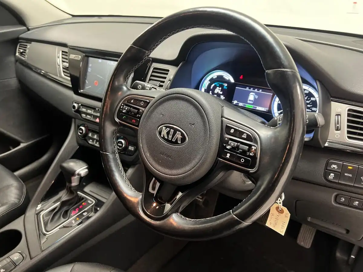 2018-kia-niro-16-gdi-3-156kwh-16-alloy-wheels-big-25