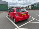 2013-toyota-yaris-133-tr-vvt-i-5d-small-3