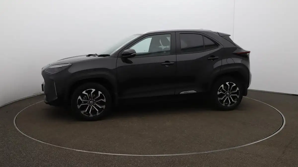 2022-toyota-yaris-cross-15-vvt-i-design-big-66