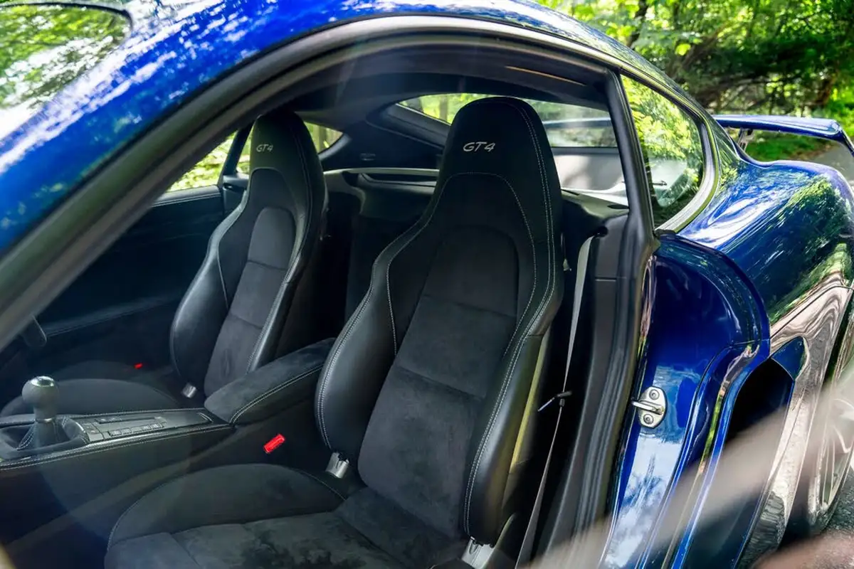 2020-porsche-cayman-718-40-cayman-gt4-big-8
