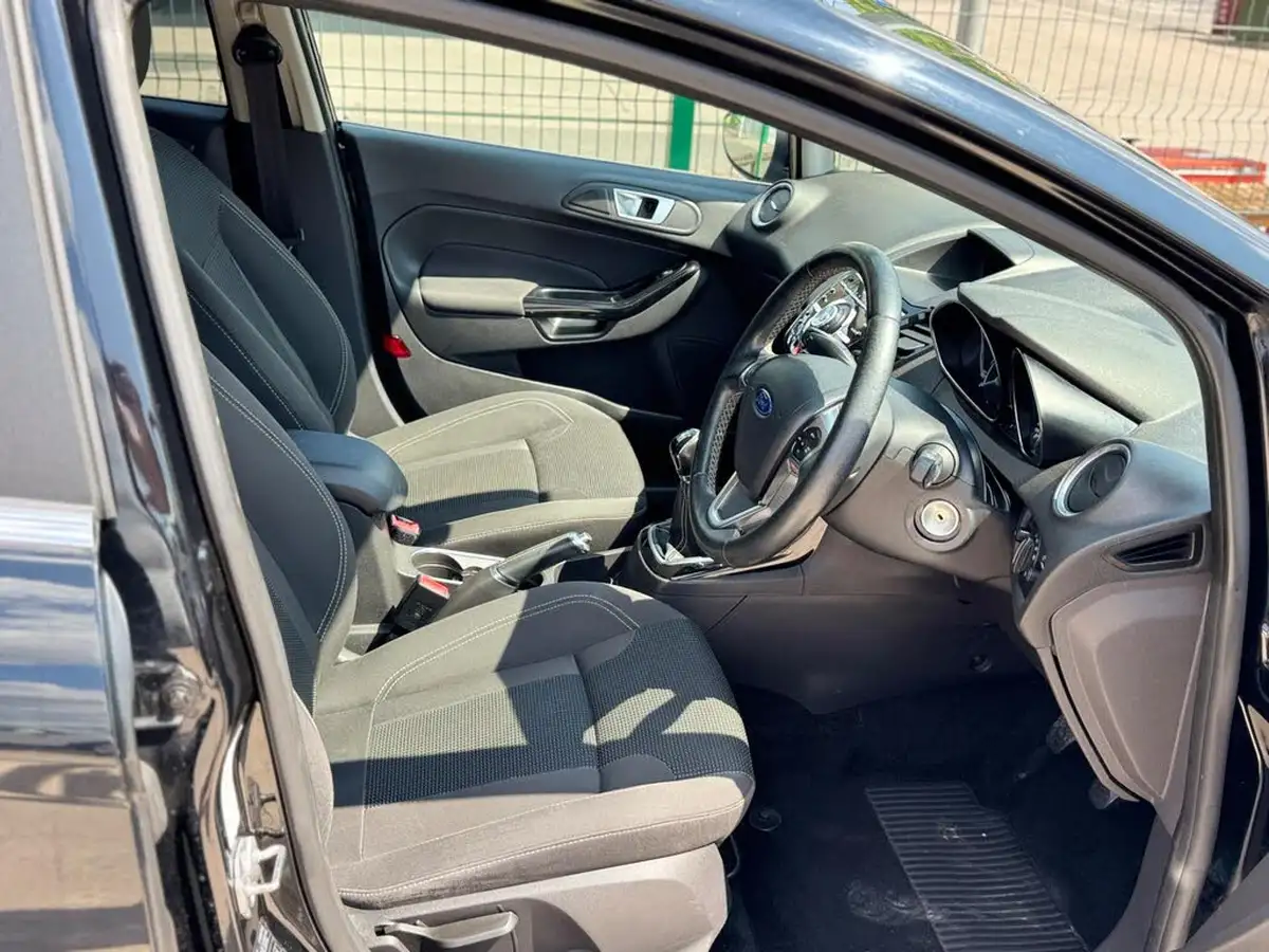 2016-ford-fiesta-15tdci-titanium-econetic-5d-big-39