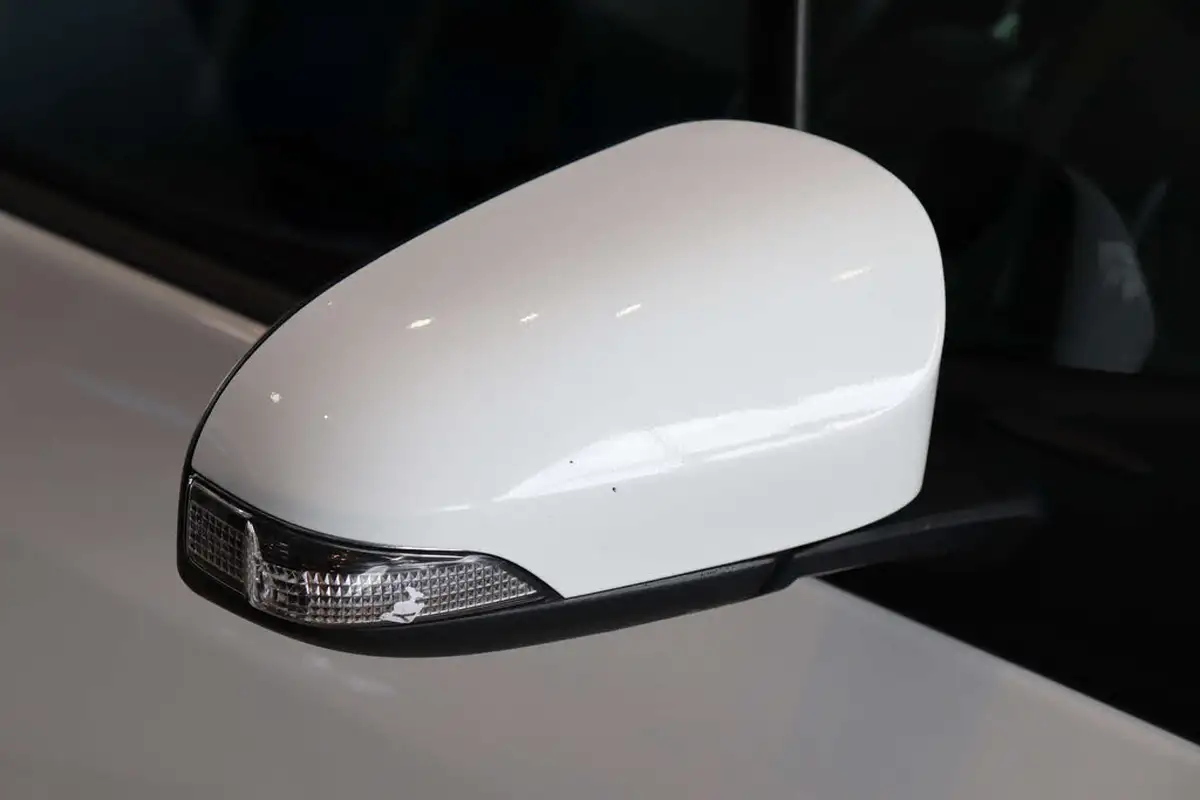 2020-toyota-yaris-15-vvt-i-icon-98bhp-hybrid-1497cc-e-cvt-big-72