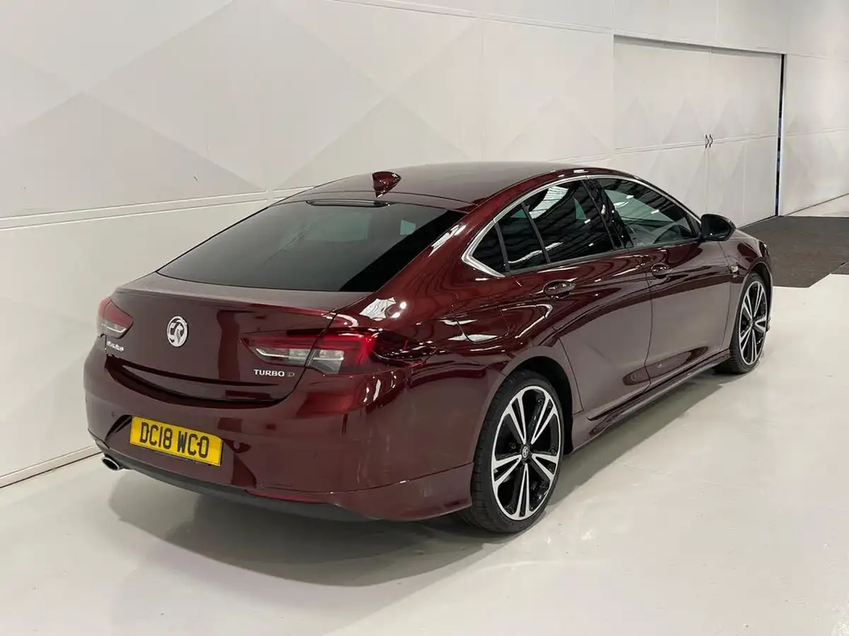 2018-vauxhall-insignia-grand-sport-20td-sri-vx-line-nav-big-32