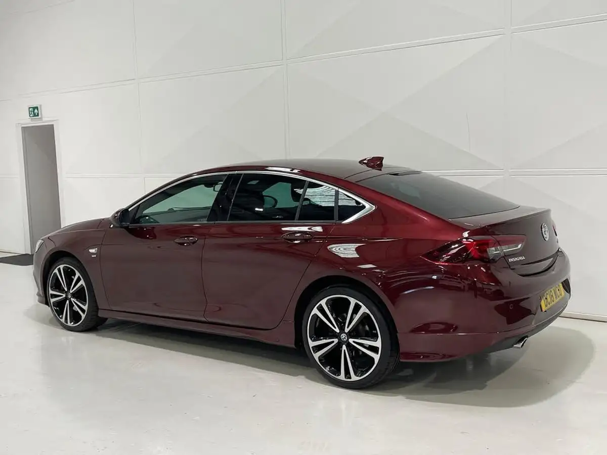 2018-vauxhall-insignia-grand-sport-20td-sri-vx-line-nav-big-4