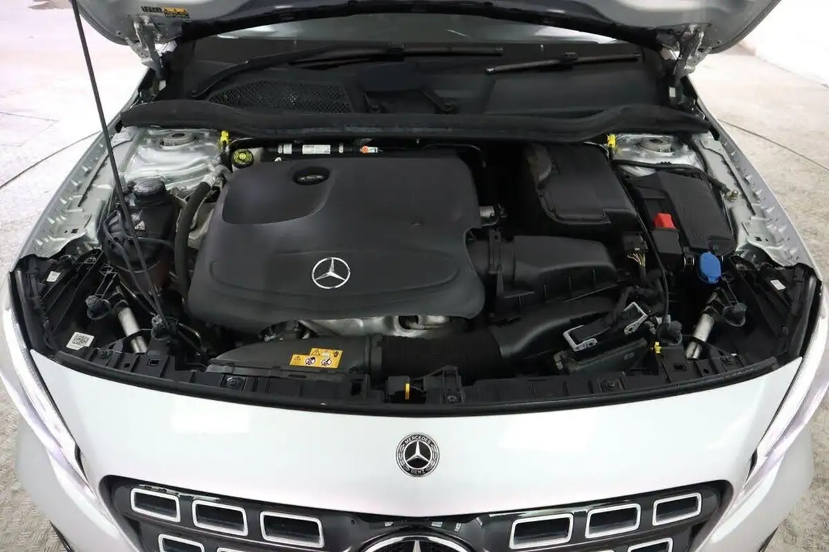 2019-mercedes-benz-gla-class-16-gla-180-urban-edition-ss-7g-dct-big-27