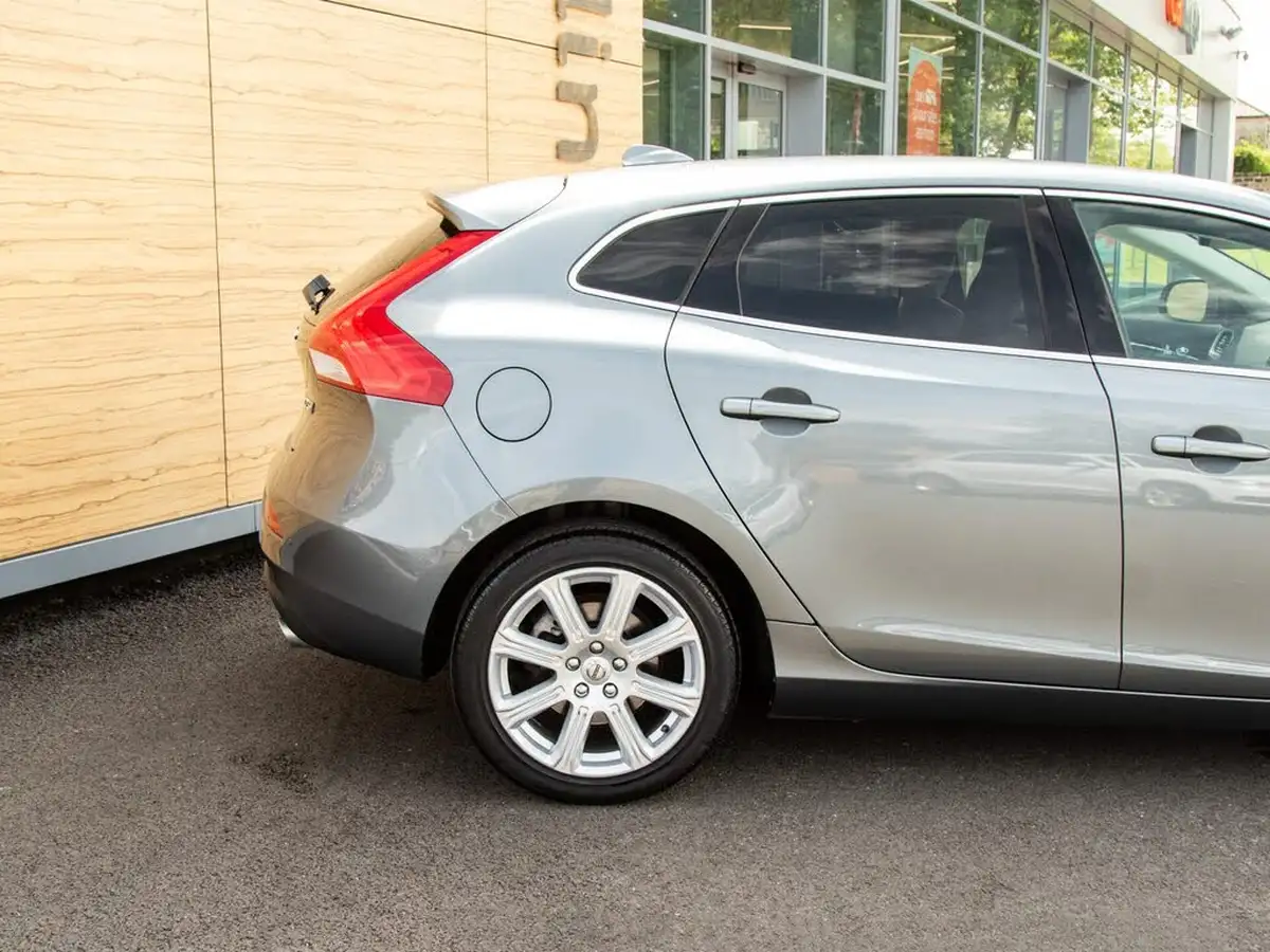 2018-volvo-v40-20td-d3-inscription-geartronic-big-6