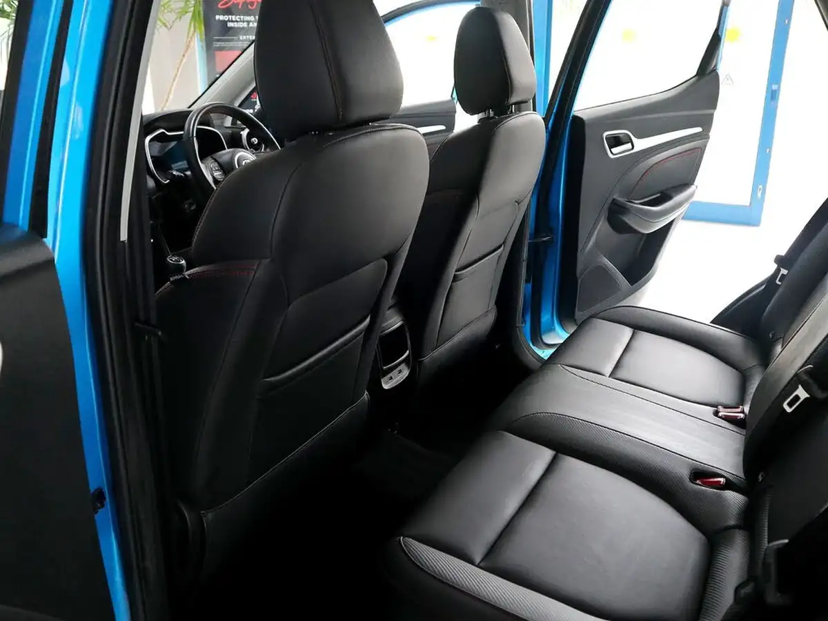 2020-mg-zs-suv-15-vti-tech-exclusive-106ps-big-19