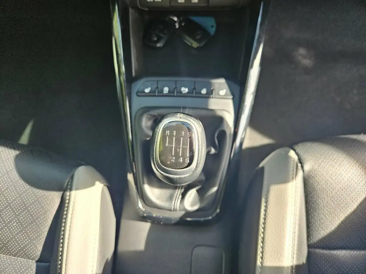 2019-kia-stonic-10-t-gdi-4-big-20
