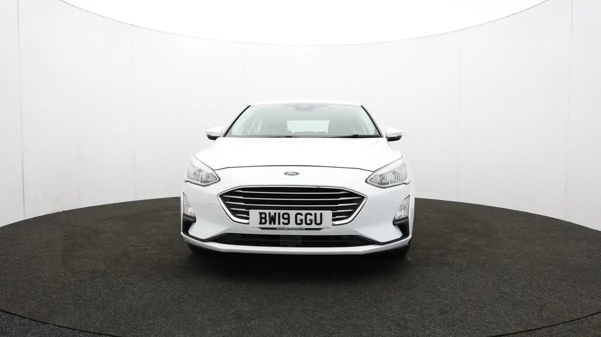 2019-ford-focus-15-zetec-120ps-hatchback-big-47
