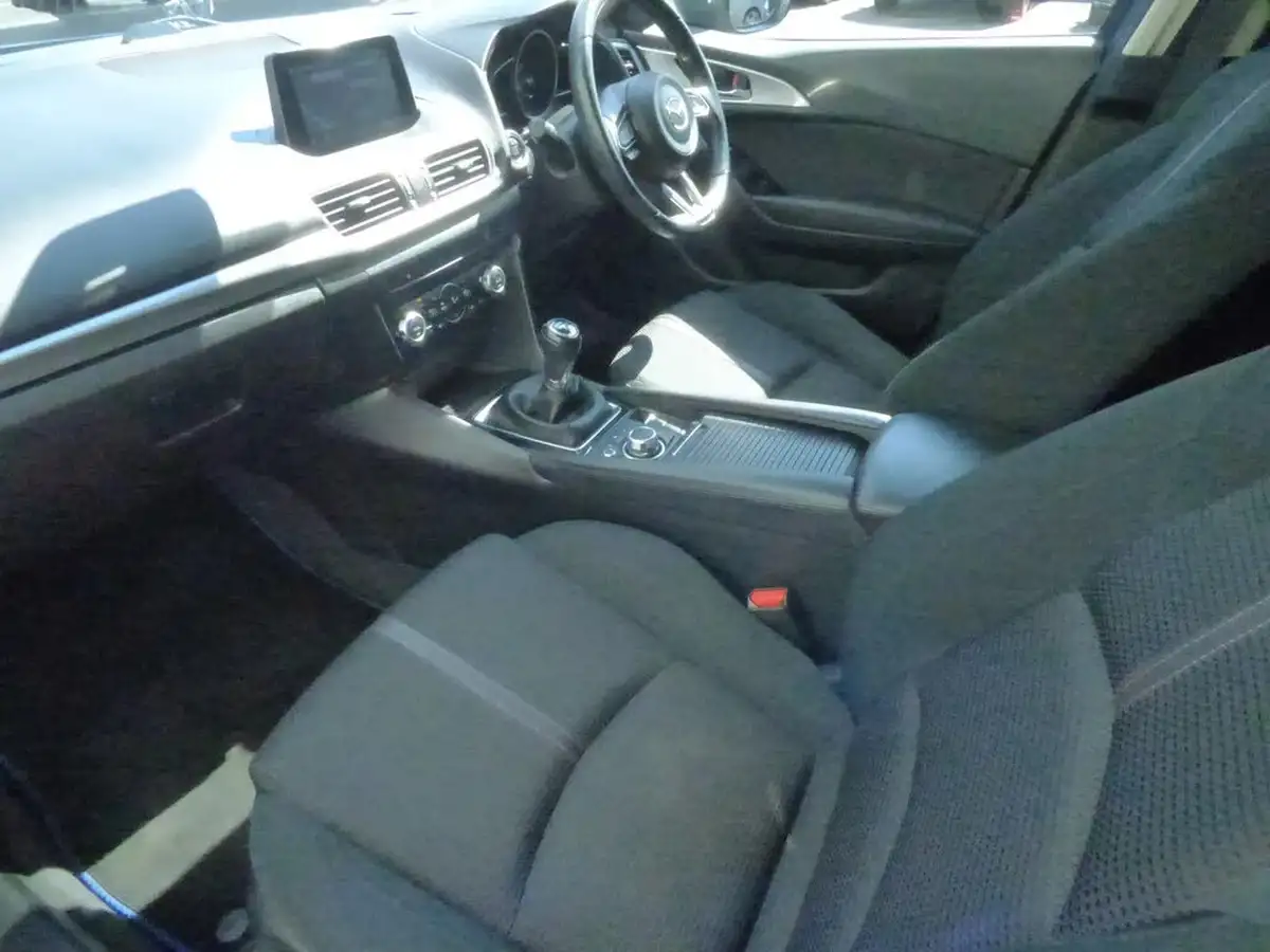 2017-mazda-mazda3-20-se-l-nav-hatchback-5d-big-17