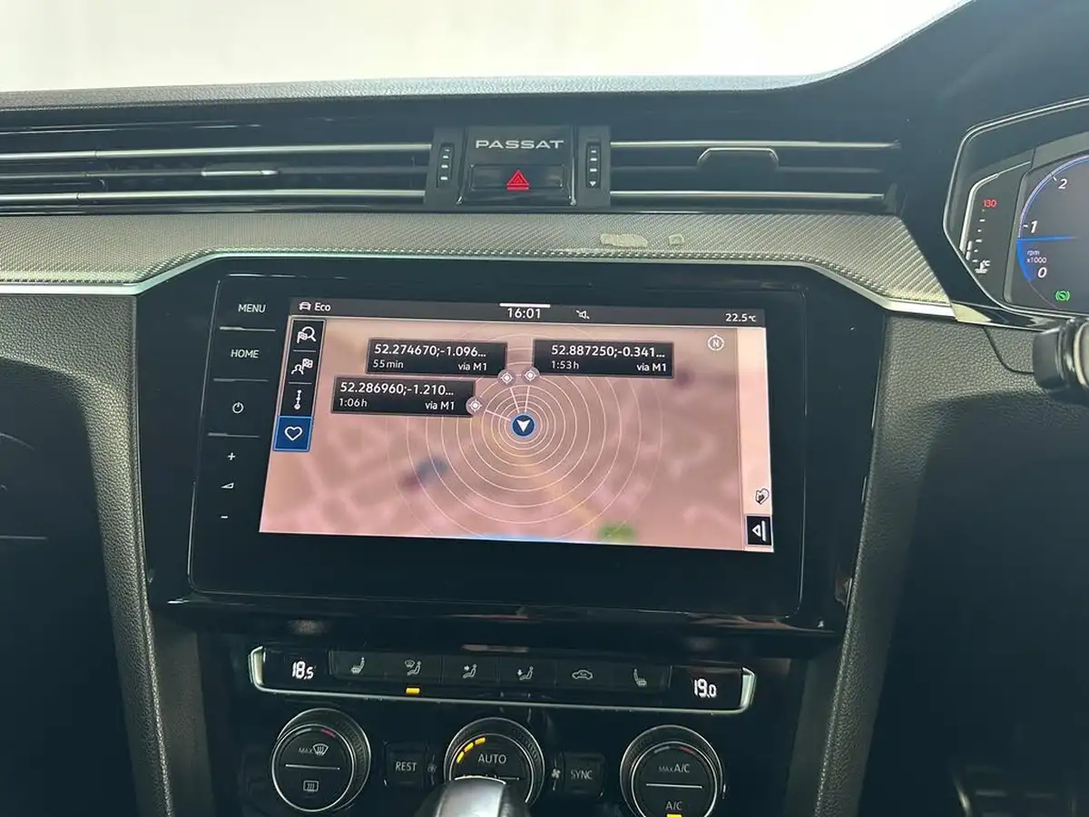 2019-volkswagen-passat-20tdi-r-line-190ps-scr-estate-5d-dsg-big-52