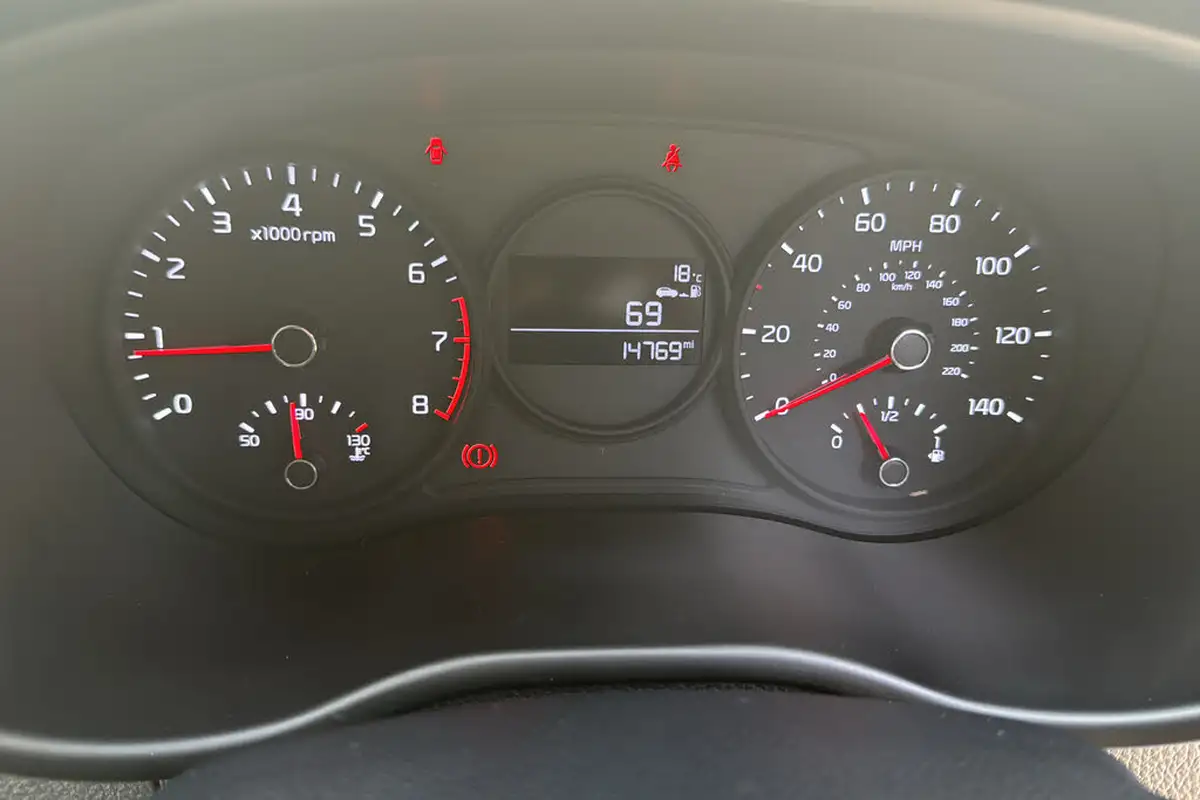 2019-kia-picanto-10-2-big-13