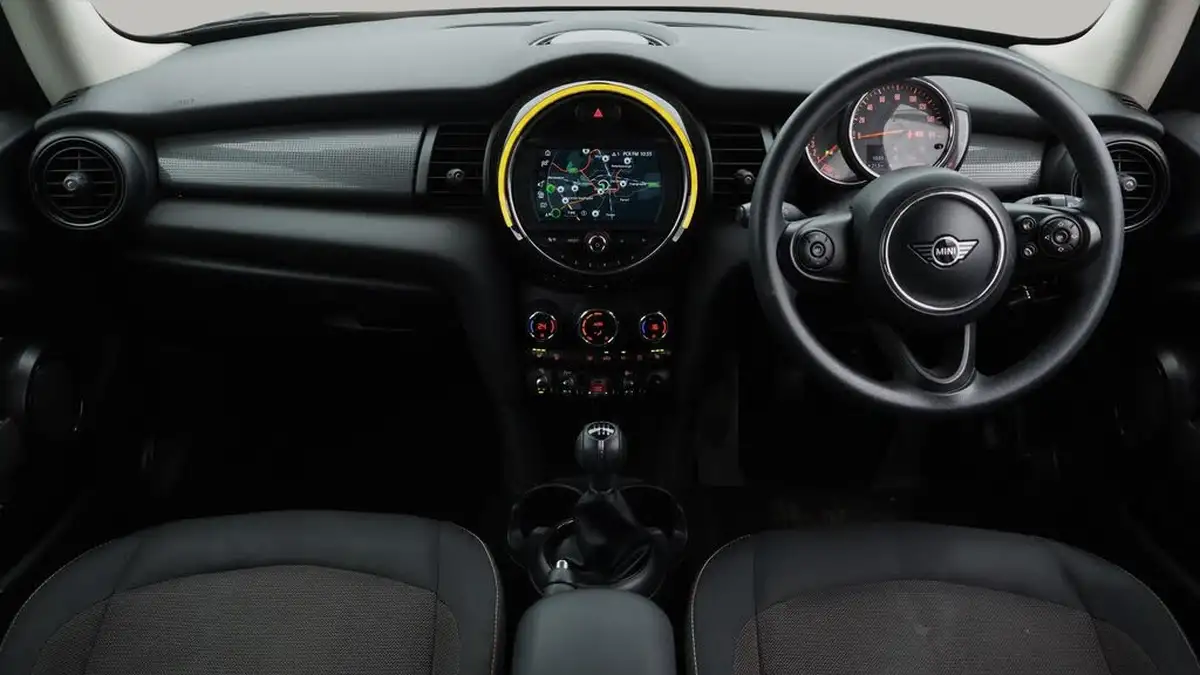 2020-mini-cooper-15-cooper-classic-nav-hatchback-3d-big-13