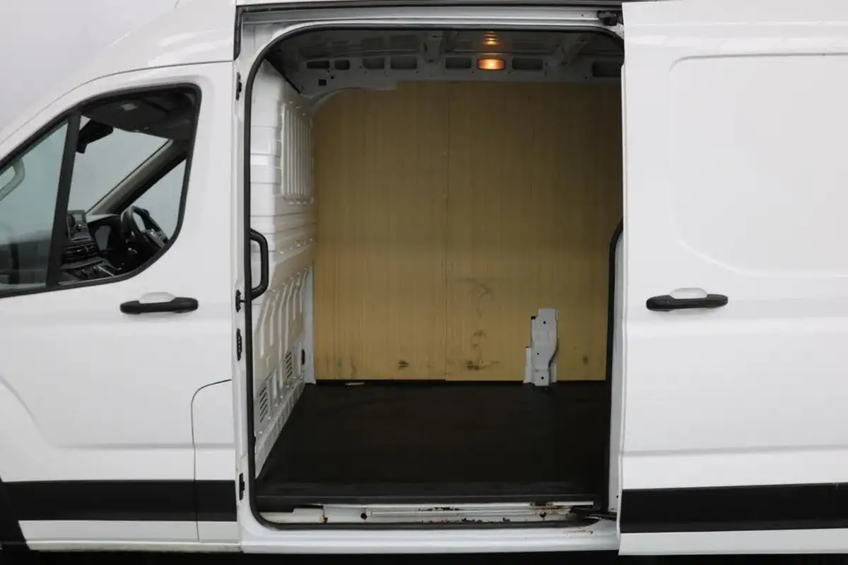 2022-maxus-deliver-9-20tdi-l3h2-big-10