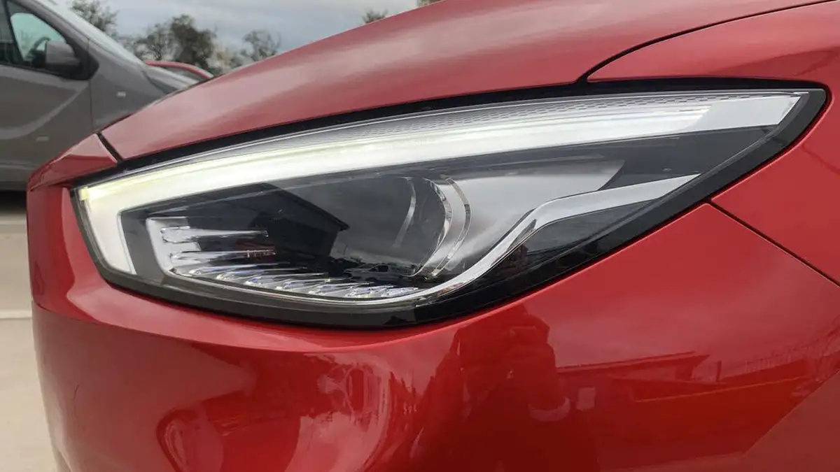 2021-mg-zs-suv-15-vti-tech-exclusive-big-17