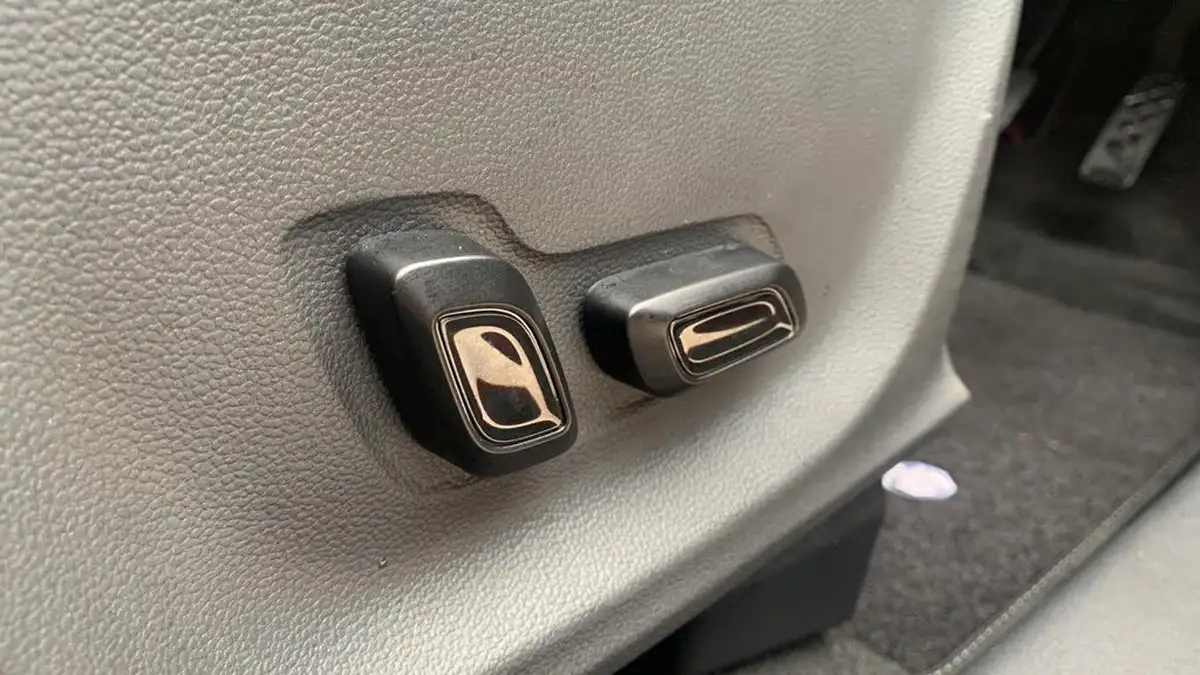 2021-mg-zs-suv-15-vti-tech-exclusive-big-21