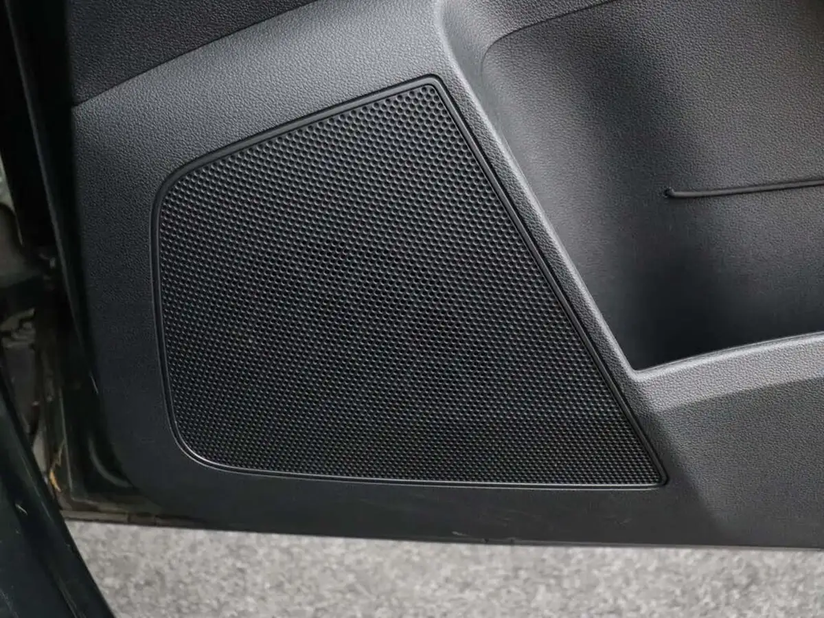 2022-skoda-karoq-10-tsi-se-big-33