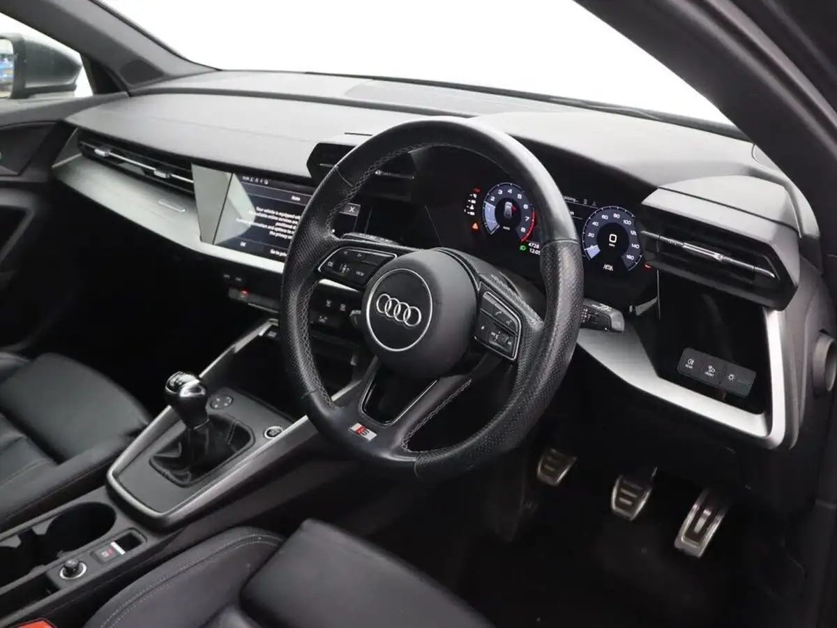 2022-audi-a3-15-35-tfsi-s-line-sportback-5d-big-11