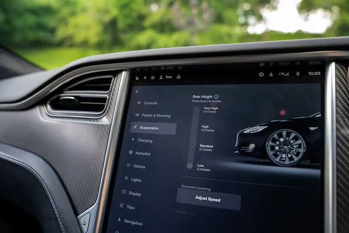 2017-tesla-model-s-e-90d-311kw-big-49