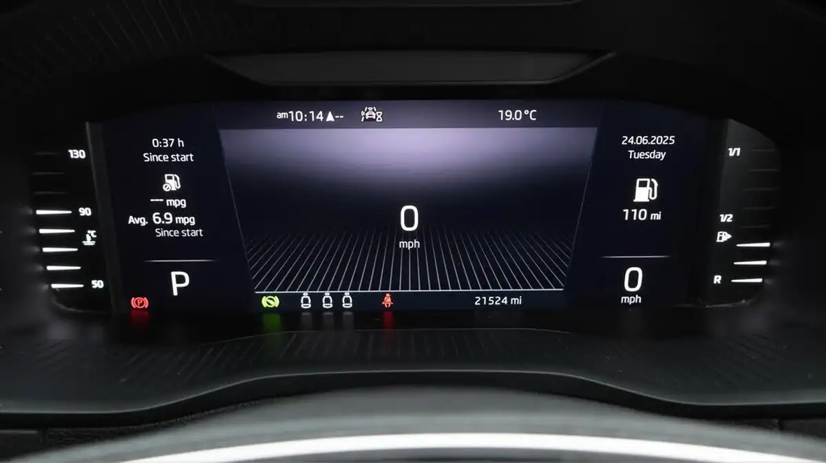 2022-skoda-karoq-15-tsi-se-drive-dsg-big-10
