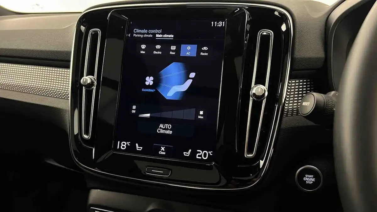 2022-volvo-xc40-15-t3-r-design-auto-big-15