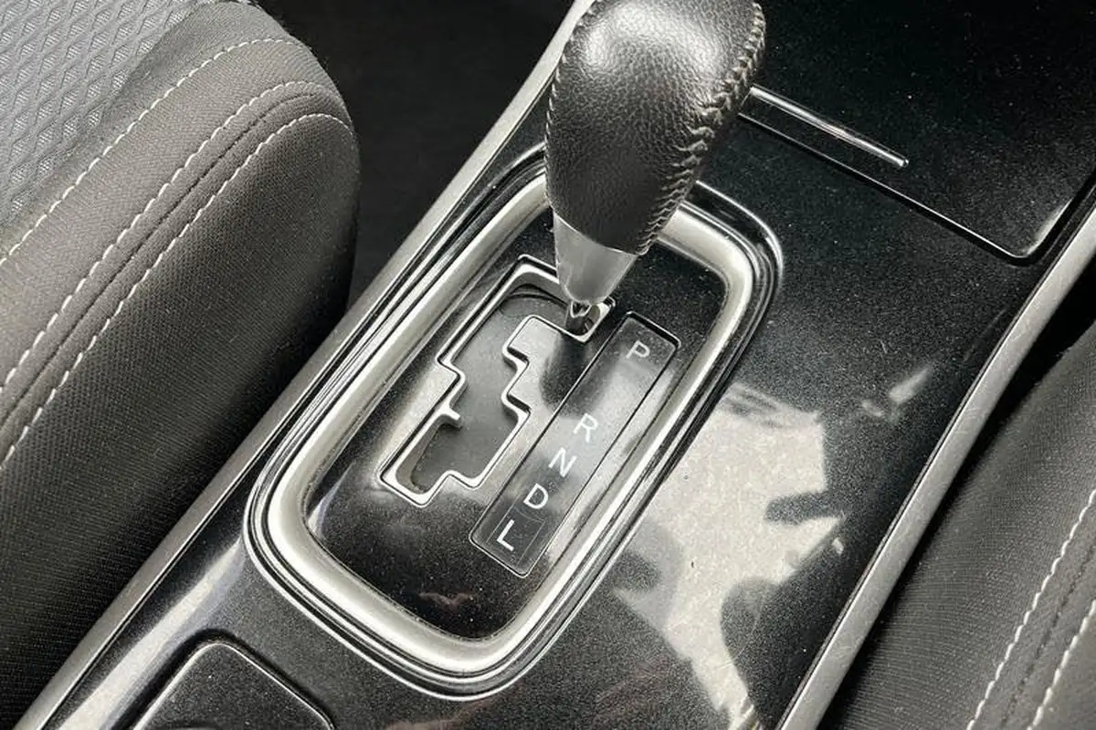 2018-mitsubishi-outlander-22di-d-3-auto-big-35