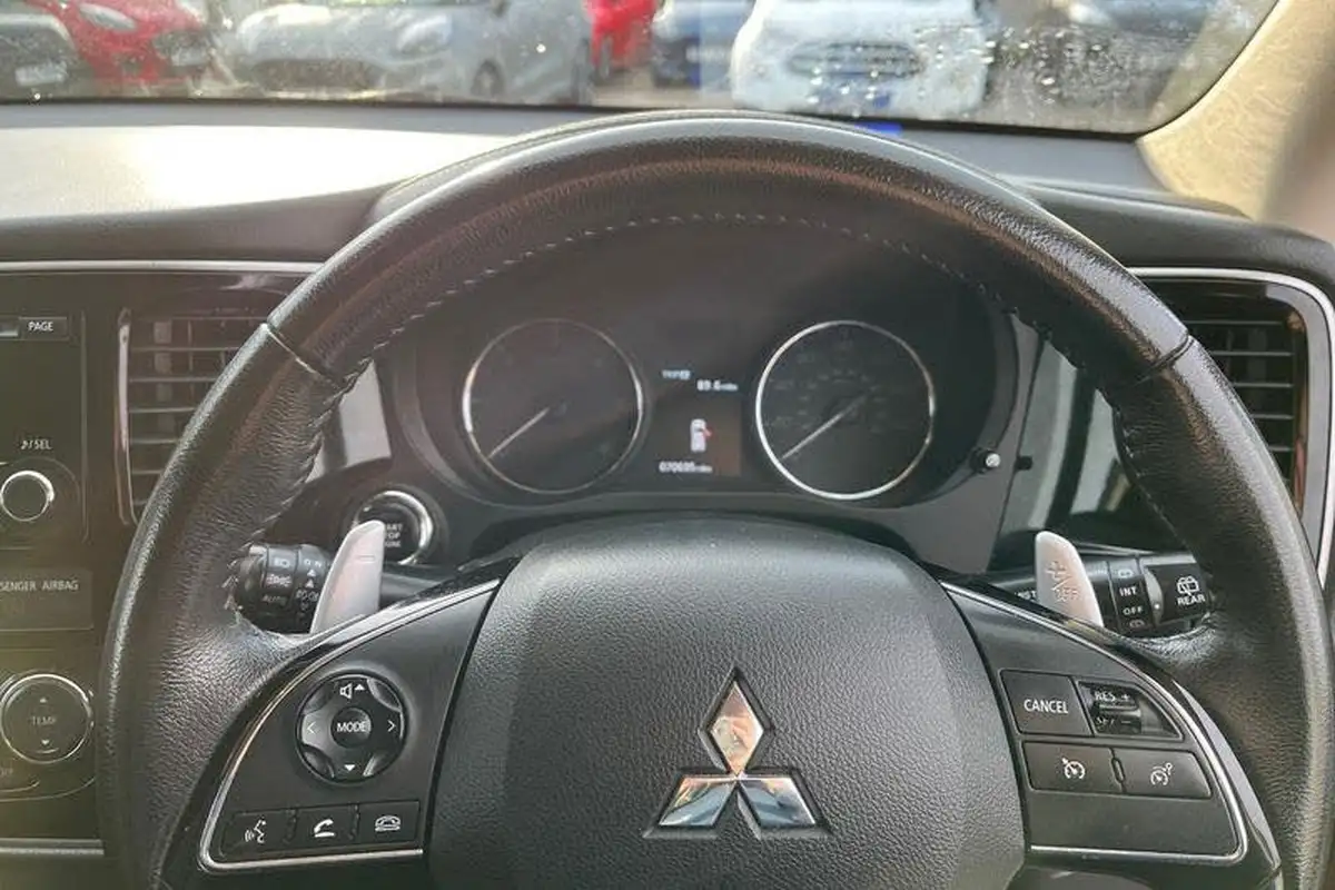 2018-mitsubishi-outlander-22di-d-3-auto-big-11
