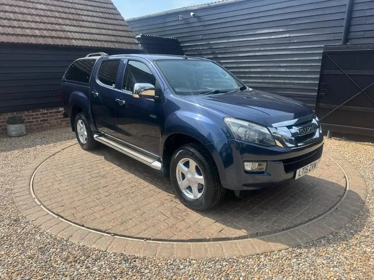 2015-isuzu-d-max-25td-yukon-double-pickup-big-26