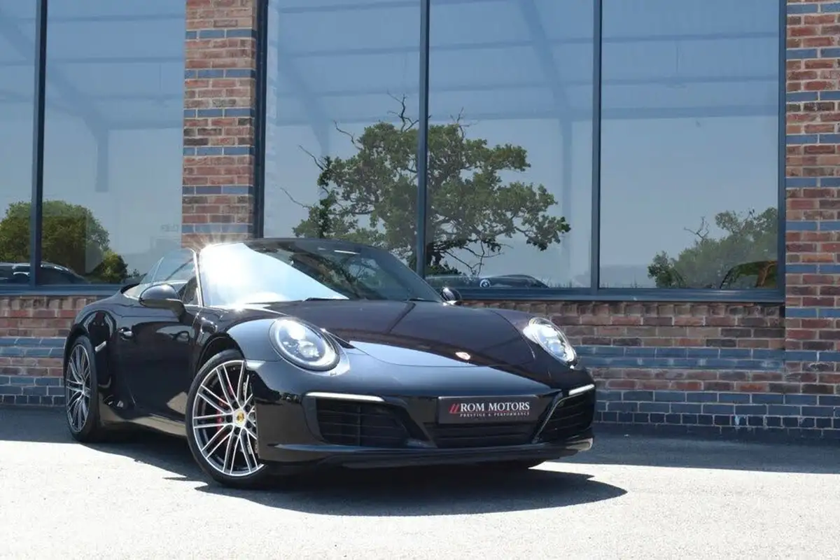 2018-porsche-911-30-carrera-s-420bhp-cabriolet-pdk-big-49