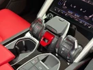 2019-lamborghini-urus-40-no-trim-small-32