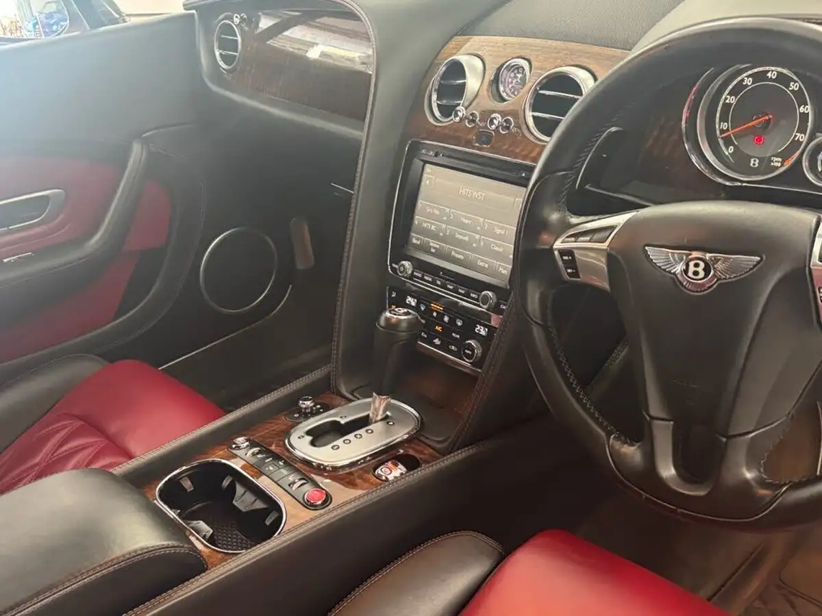 2013-bentley-continental-40-gt-v8-big-39