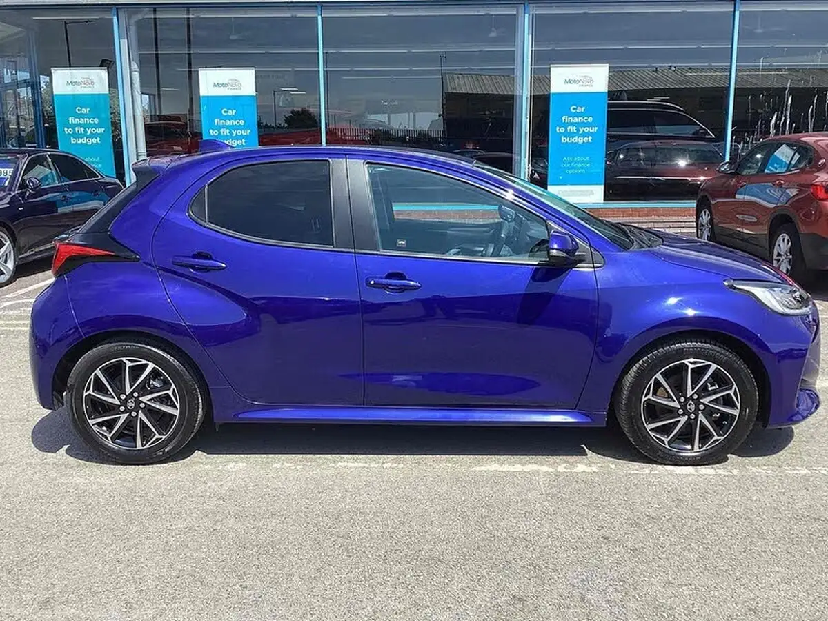 2023-toyota-yaris-15-vvt-i-design-big-17
