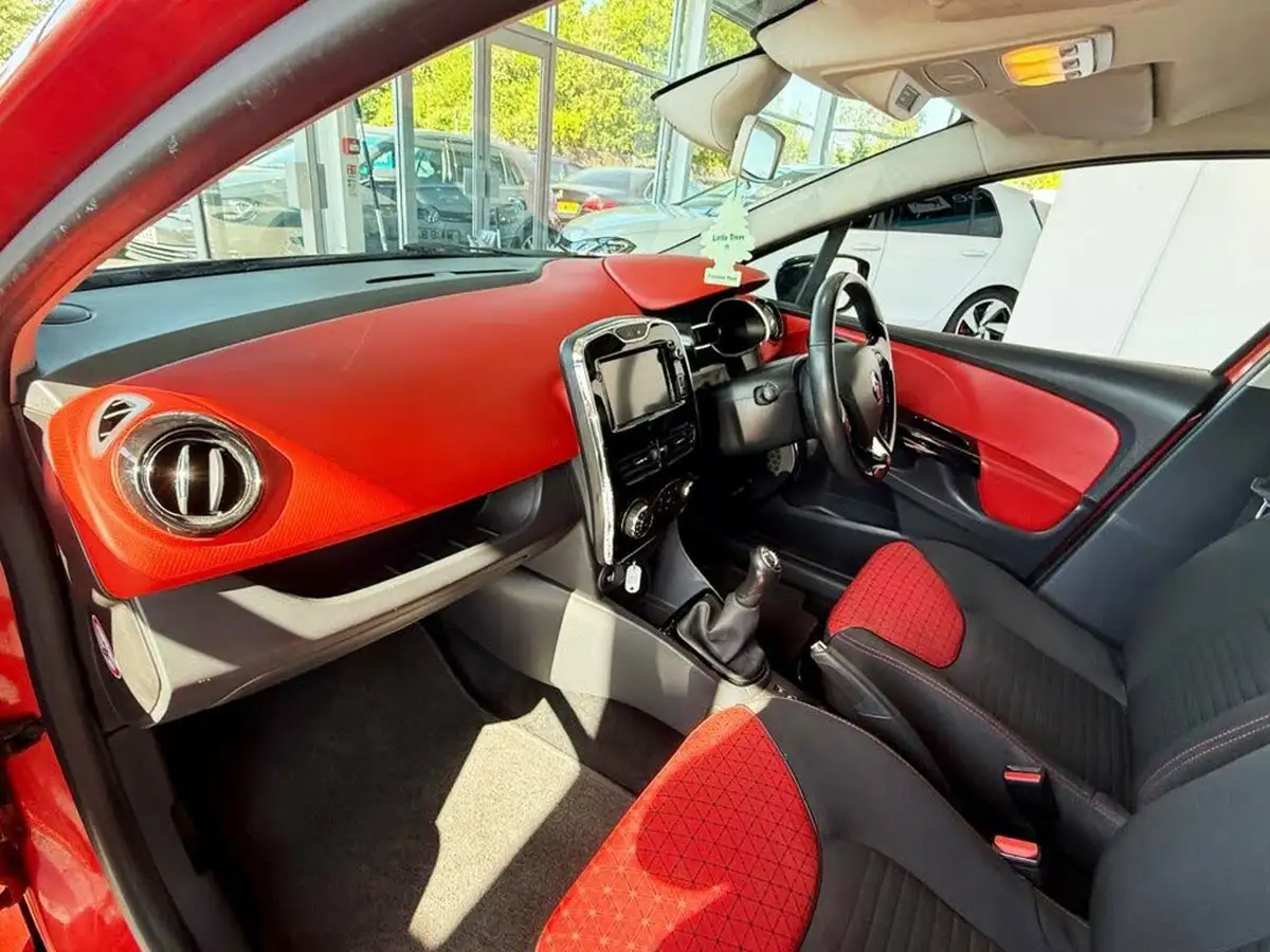2013-renault-clio-09-dynamique-s-big-13