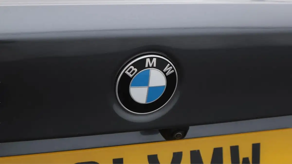 2021-bmw-3-series-20-320i-m-sport-saloon-4d-big-21