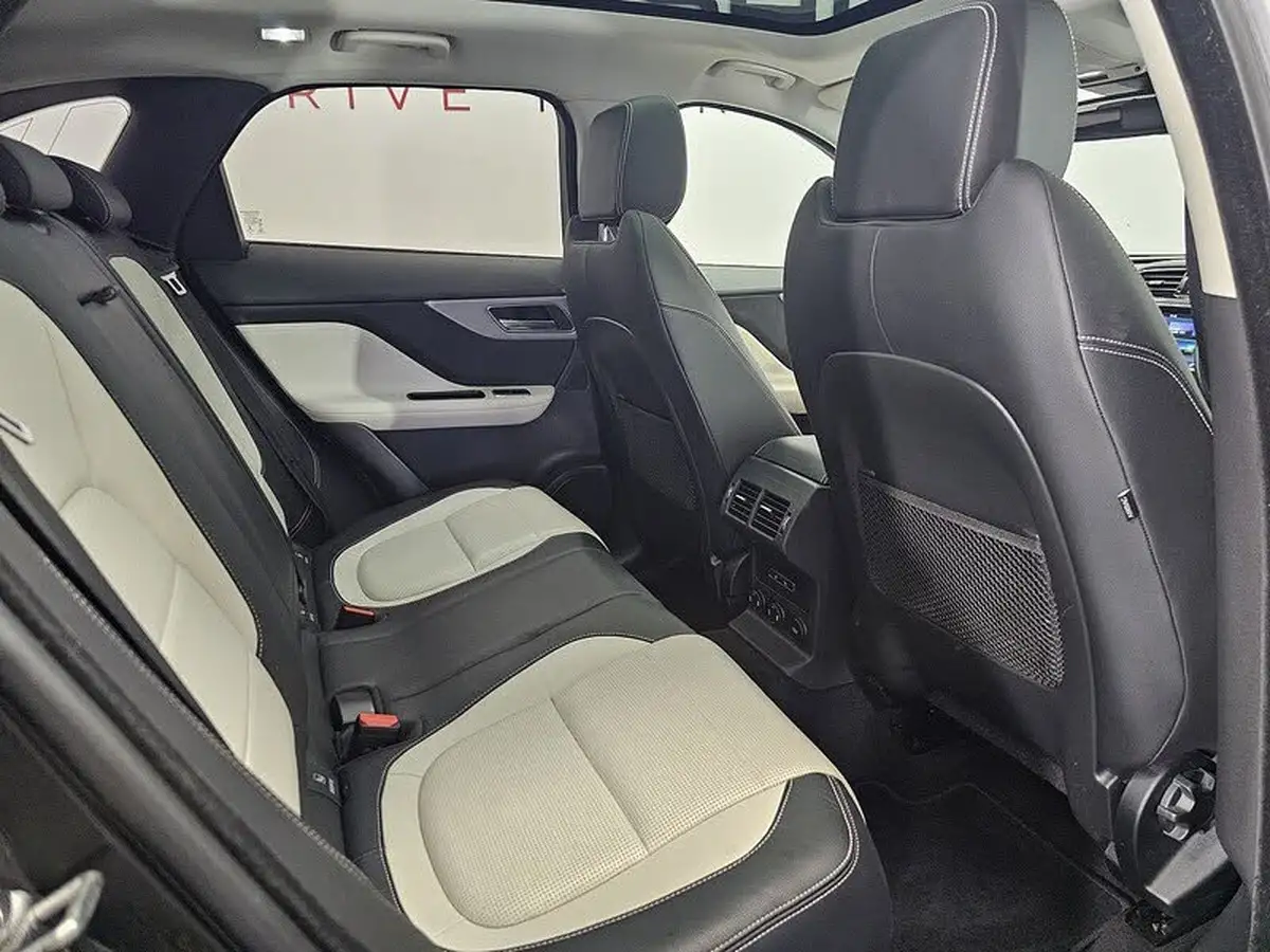 2017-jaguar-f-pace-20-i4d-r-sport-180ps-awd-auto-big-6