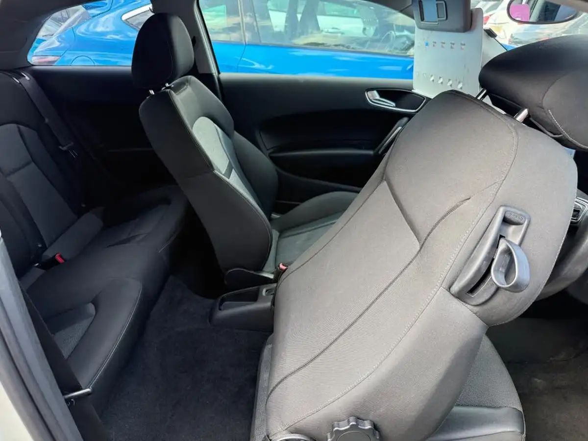 2013-audi-a1-14-sport-tfsi-122ps-hatchback-3d-1390cc-big-34