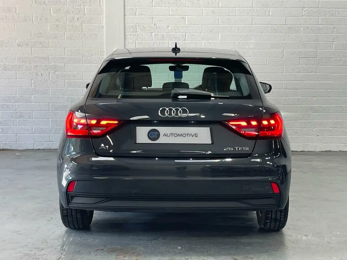 2021-audi-a1-10-25-tfsi-technik-big-5