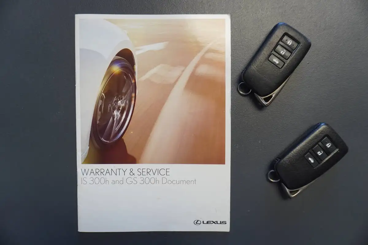 2014-lexus-gs-300h-25-premier-big-35