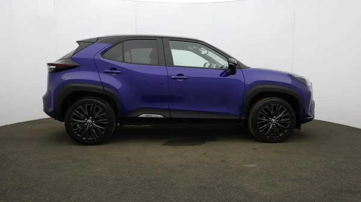 2022-toyota-yaris-cross-15-vvt-i-dynamic-big-52