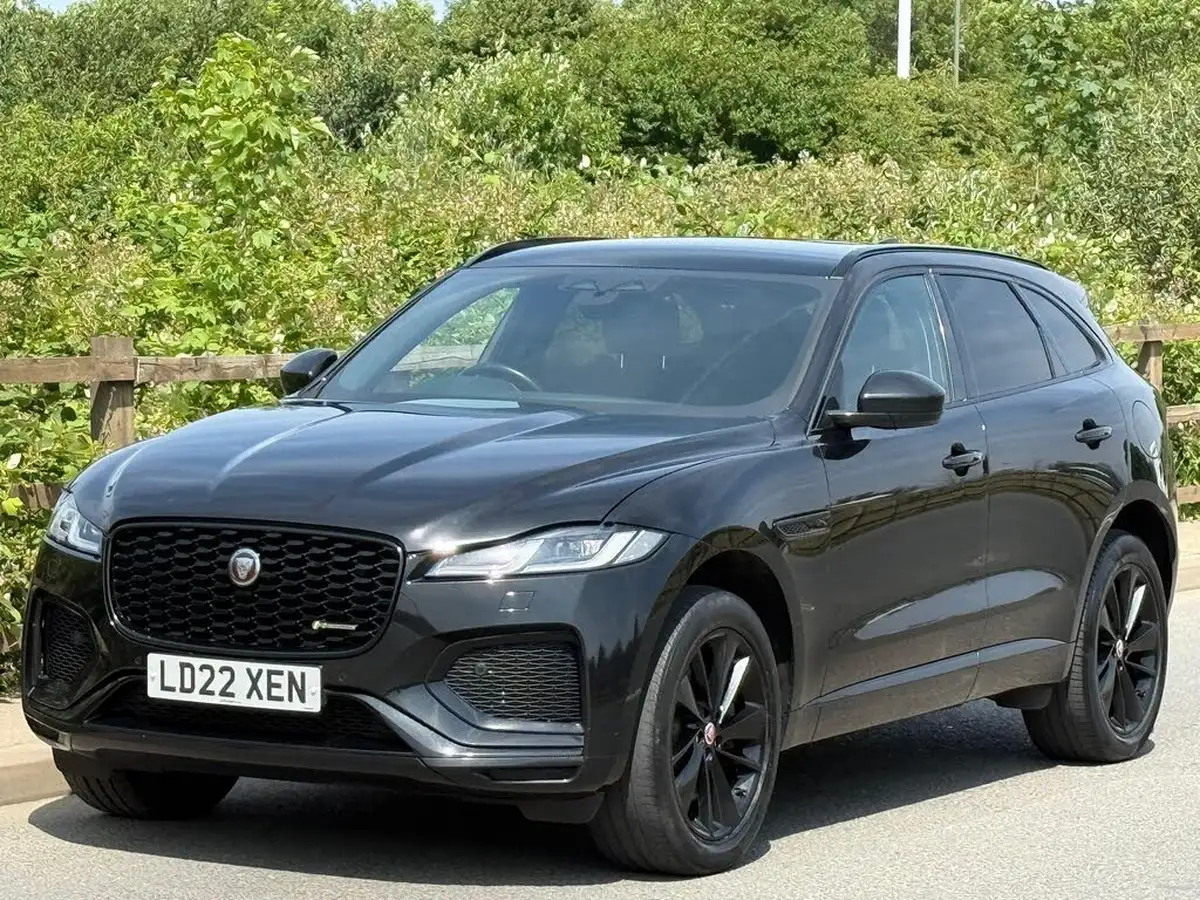 2022-jaguar-f-pace-20-p400e-r-dynamic-s-big-15