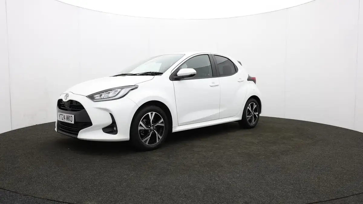 2024-toyota-yaris-15-vvt-i-design-big-63
