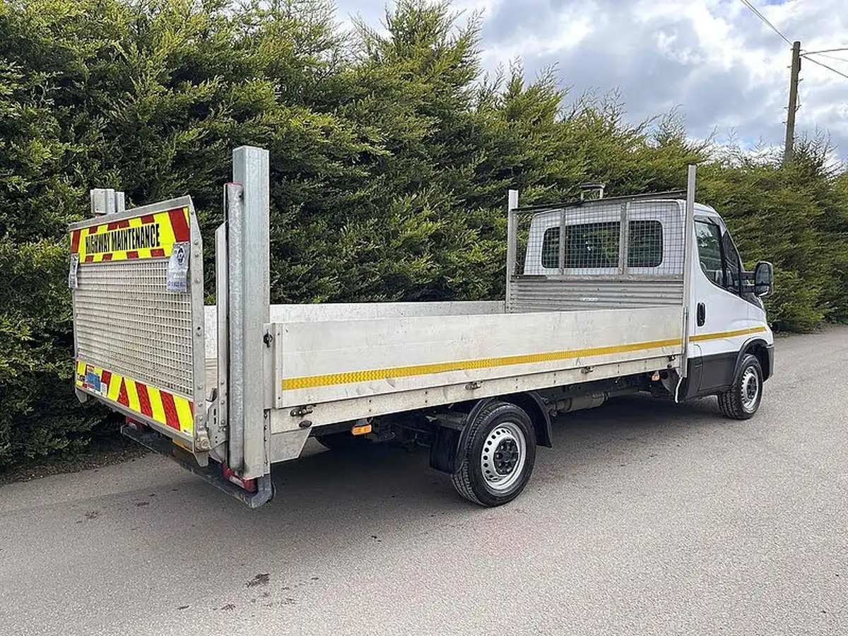 2021-iveco-daily-s-class-23td-35s14-3450-eu6-chassis-cab-hi-matic-big-3