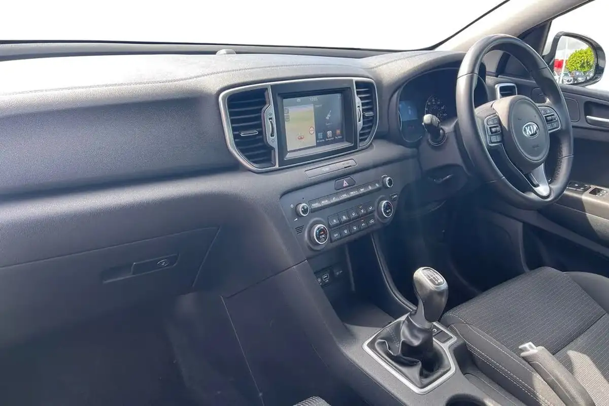 2017-kia-sportage-17crdi-2-114bhp-big-13