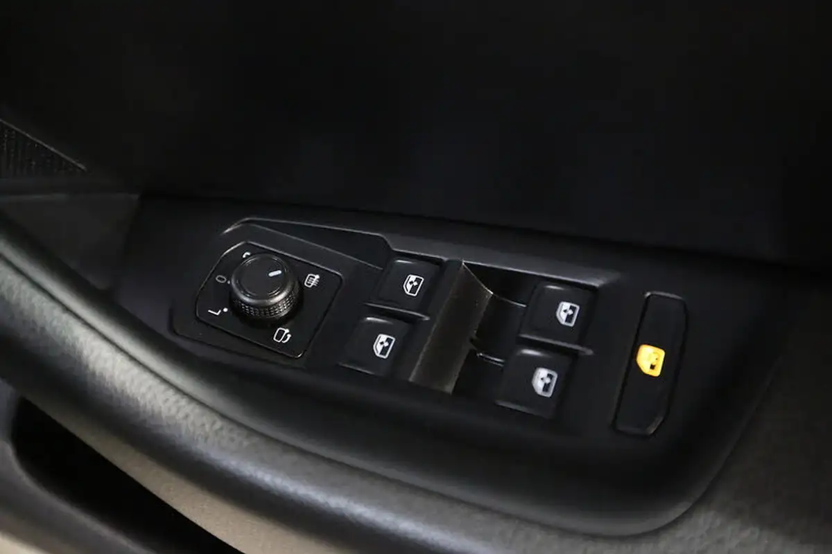 2019-volkswagen-arteon-15-tsi-elegance-ss-1495cc-dsg-big-25